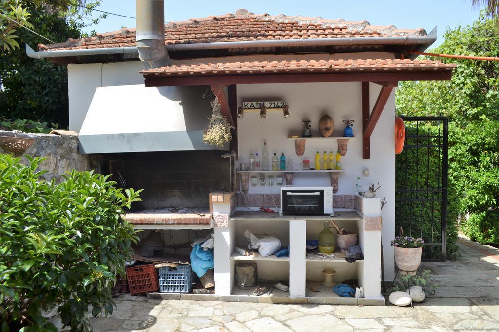 Chouchounikos Apartments Lefokastro Exterior foto