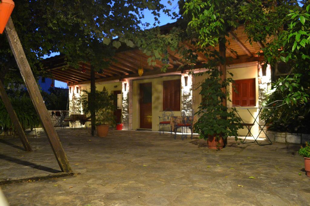 Chouchounikos Apartments Lefokastro Exterior foto